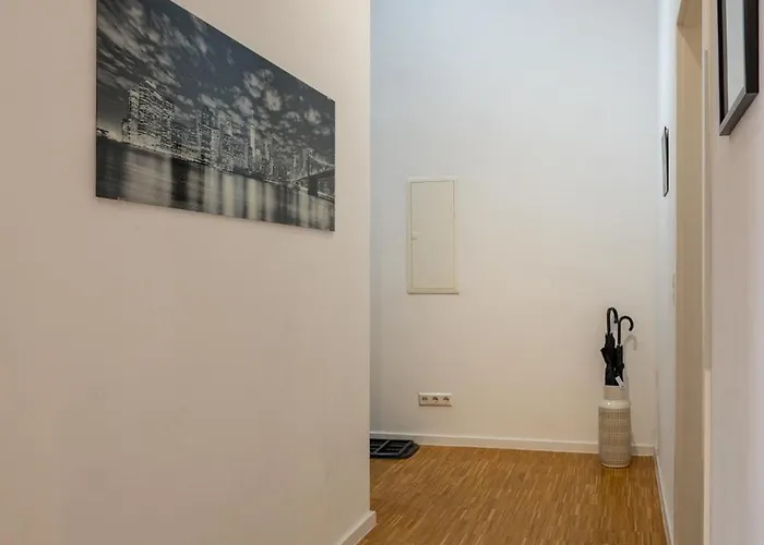 Sweethome - Luxus Pur - Grosse Kueche, Terrasse, Stellplatz, Wifi ハレ